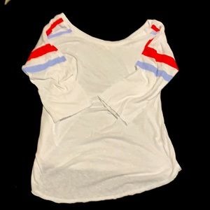 Woman’s 3/4 length sleeve shirt.